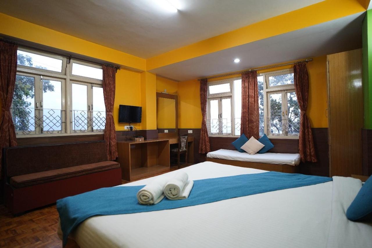 Staynest Retreat And Spa Gangtok With Parking & Swimming Pool Exterior photo