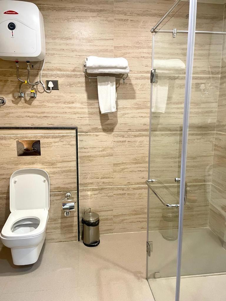 Staynest Retreat And Spa Gangtok With Parking & Swimming Pool Exterior photo